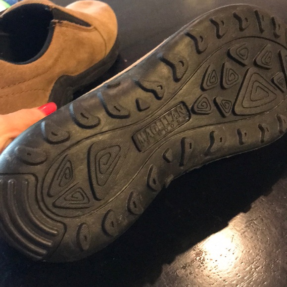 NWOT Men’s 9D Magellan Outdoor Shoe ⭐️ - Picture 6 of 6